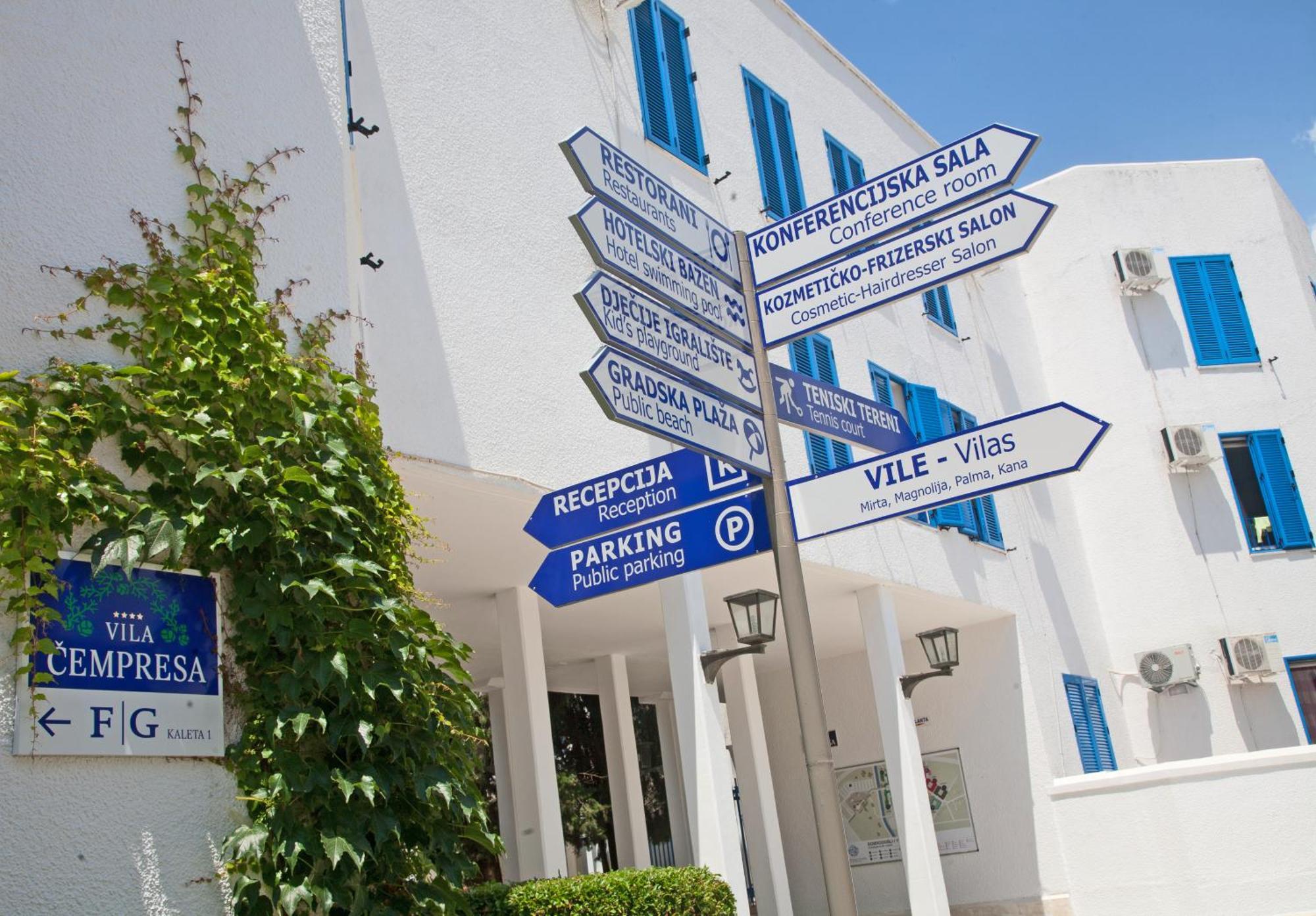 Hotel Slovenska Plaza Standard Budva Ngoại thất bức ảnh