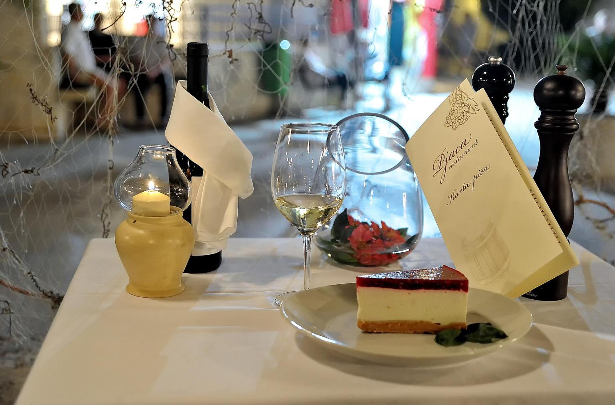 Hotel Slovenska Plaza Standard Budva Ngoại thất bức ảnh