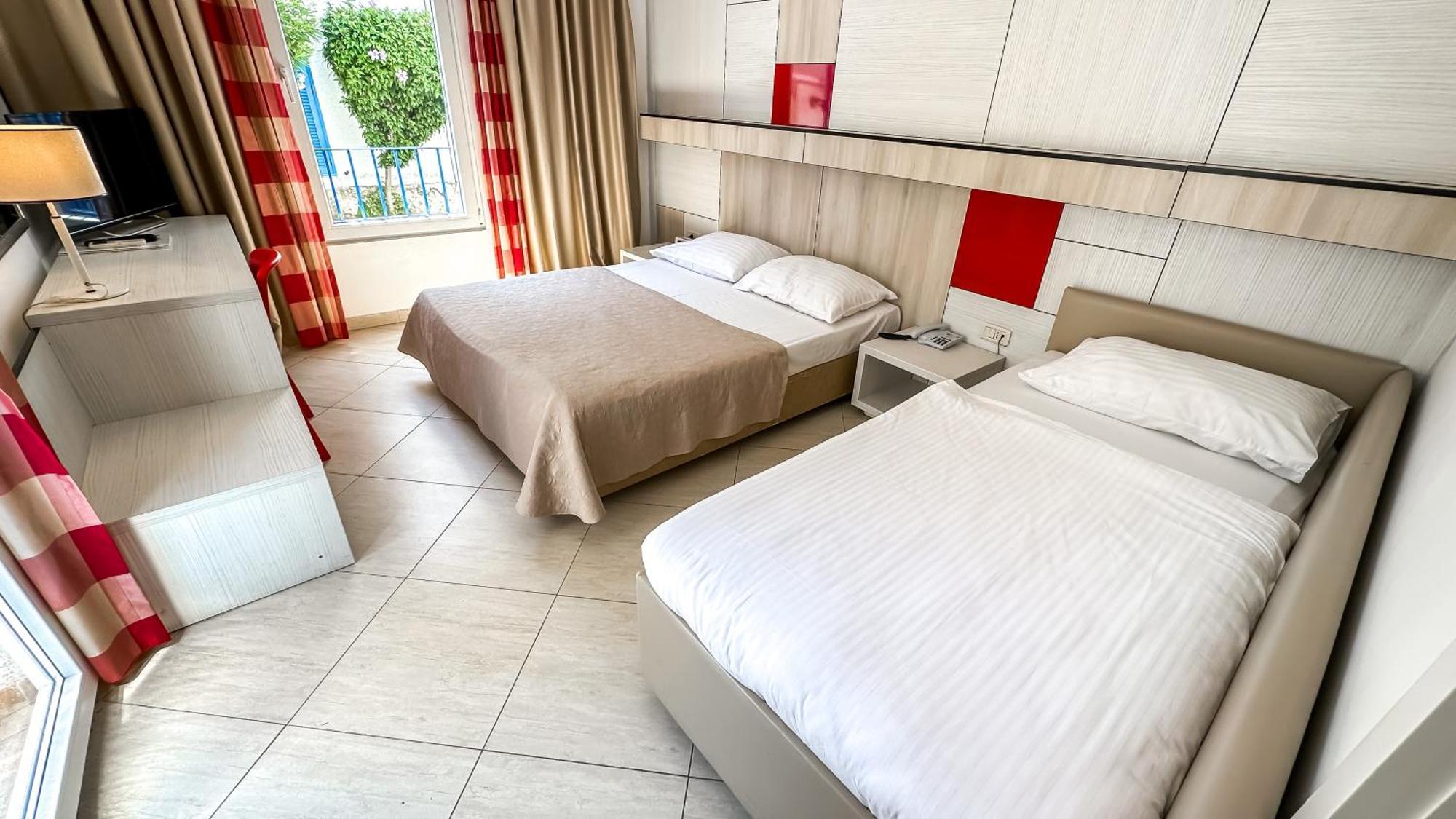 Hotel Slovenska Plaza Standard Budva Ngoại thất bức ảnh