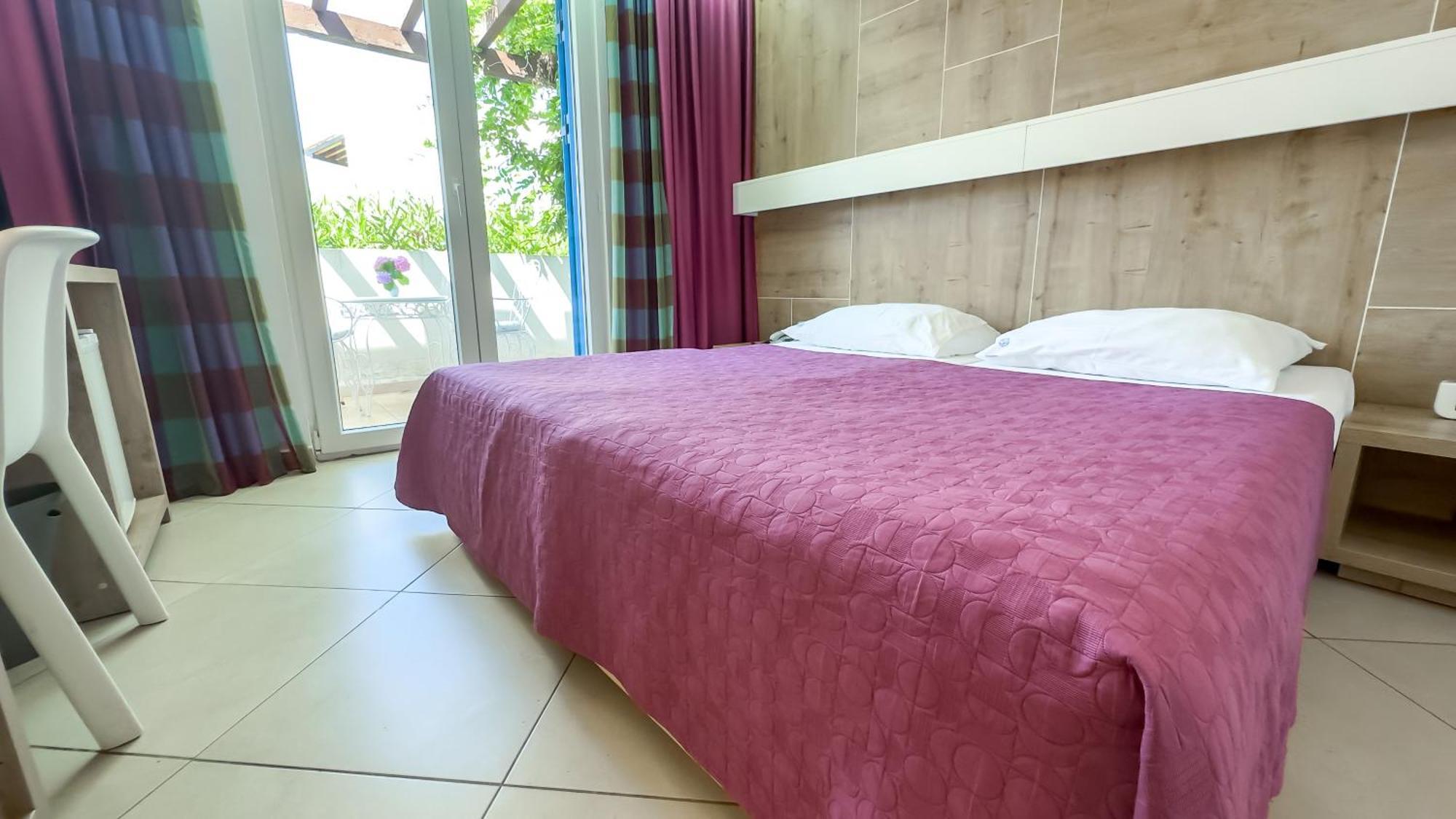 Hotel Slovenska Plaza Standard Budva Ngoại thất bức ảnh
